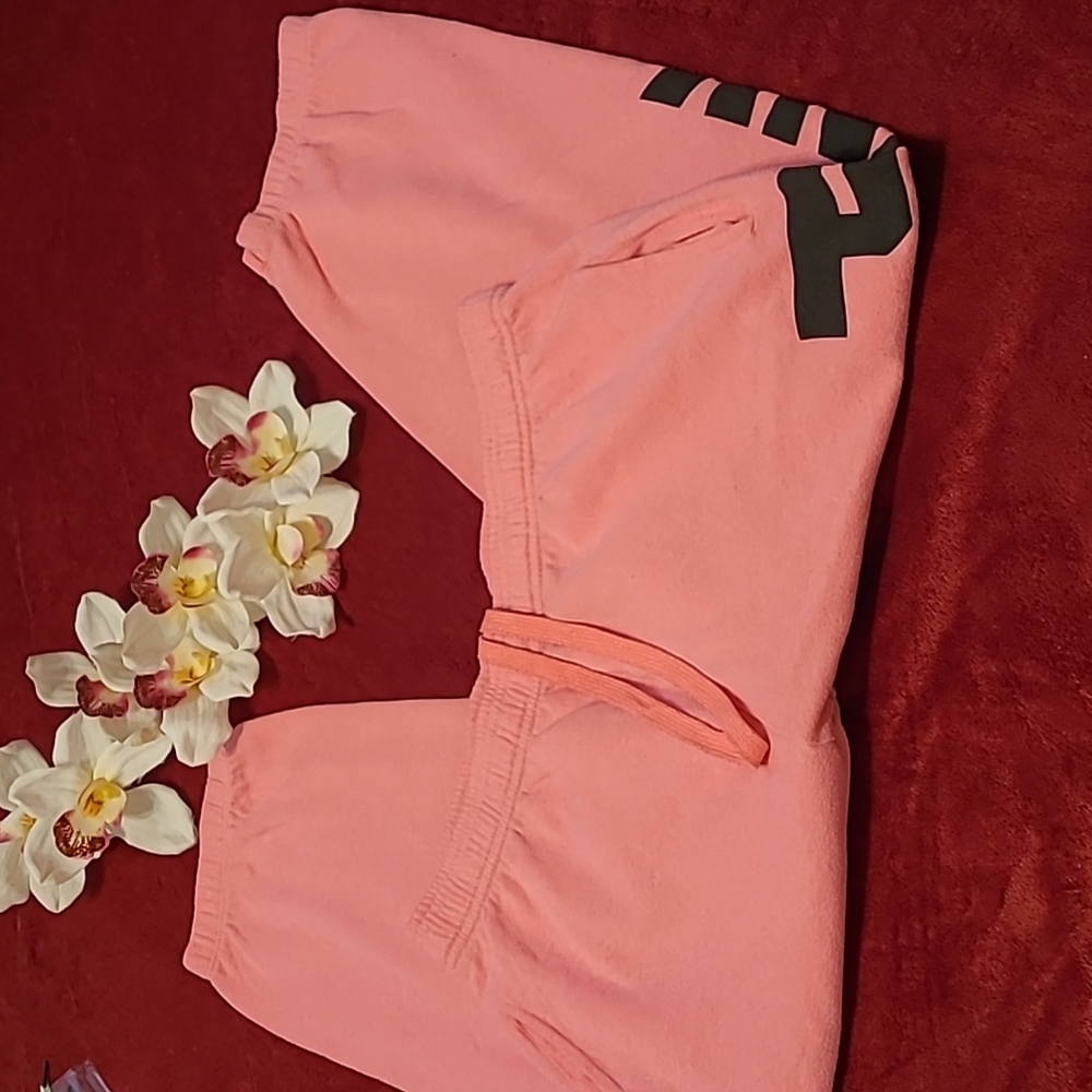 Cropped PINK Victoria's Secret Joggers - Picture 13 of 13